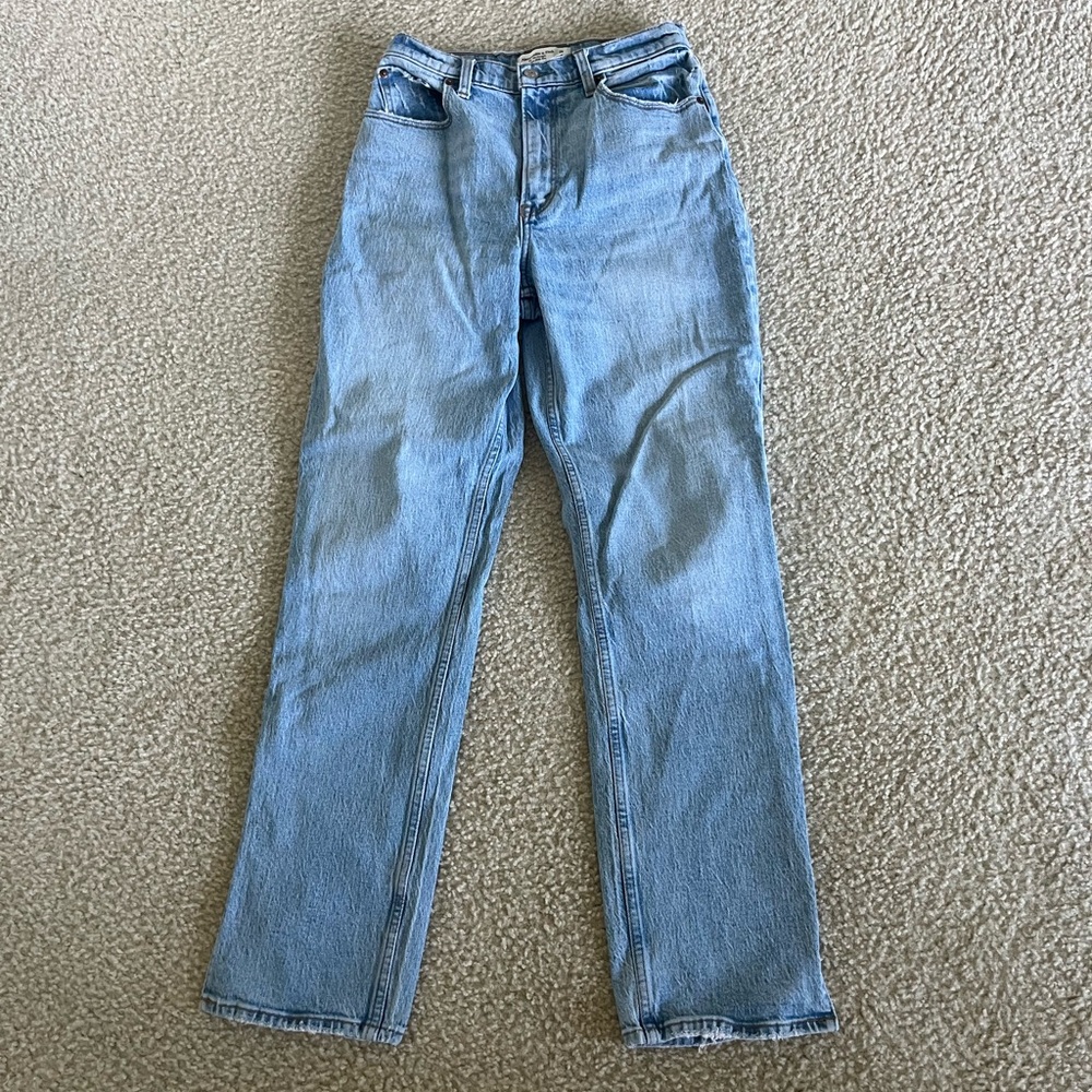 Abecrombie & Fitch Size 28/6 90s Straight High Rise Jeans
